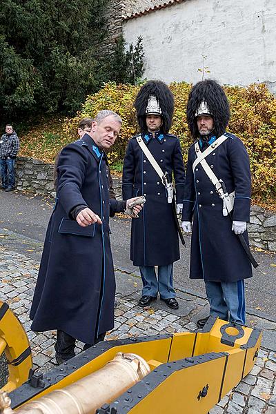 Oslava 100 let republiky v Českém Krumlově, Schwarzenberská granátnická garda - slavnostní salva nad městem, 28.10.2018