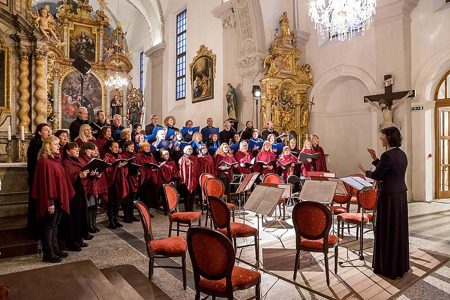 Oslava 100 let republiky v Českém Krumlově, slavnostní koncert 100 let od rozeznění varhan klášterního kostela českou státní hymnou, 28.10.2018