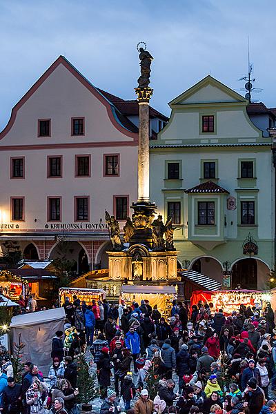 1. Adventssontag - Musikalisch-poetische Eröffnung des Advents Verbunden mit der Beleuchtung des Weihnachtsbaums, Český Krumlov 2.12.2018