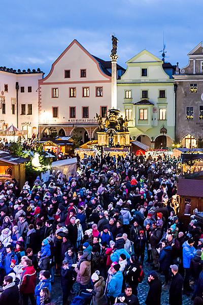 1. Adventssontag - Musikalisch-poetische Eröffnung des Advents Verbunden mit der Beleuchtung des Weihnachtsbaums, Český Krumlov 2.12.2018