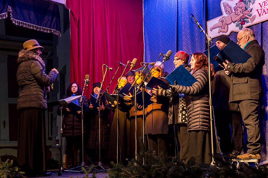 1. Adventssontag - Musikalisch-poetische Eröffnung des Advents Verbunden mit der Beleuchtung des Weihnachtsbaums, Český Krumlov 2.12.2018