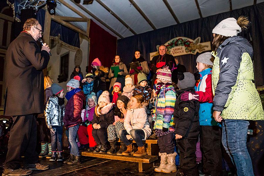 1. Adventssontag - Musikalisch-poetische Eröffnung des Advents Verbunden mit der Beleuchtung des Weihnachtsbaums, Český Krumlov 2.12.2018