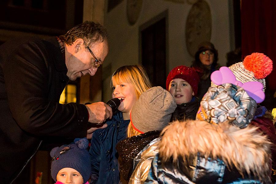 1. adventní neděle - hudebně poetické otevření Adventu spojené s rozsvícením vánočního stromu, Český Krumlov 2.12.2018