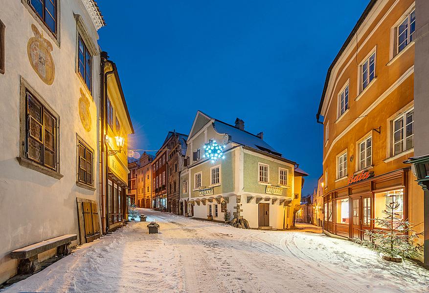 1. adventní neděle - hudebně poetické otevření Adventu spojené s rozsvícením vánočního stromu, Český Krumlov 2.12.2018