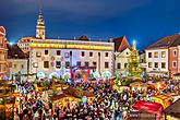 1. adventní neděle - hudebně poetické otevření Adventu spojené s rozsvícením vánočního stromu, Český Krumlov 2.12.2018, foto: Libor Sváček