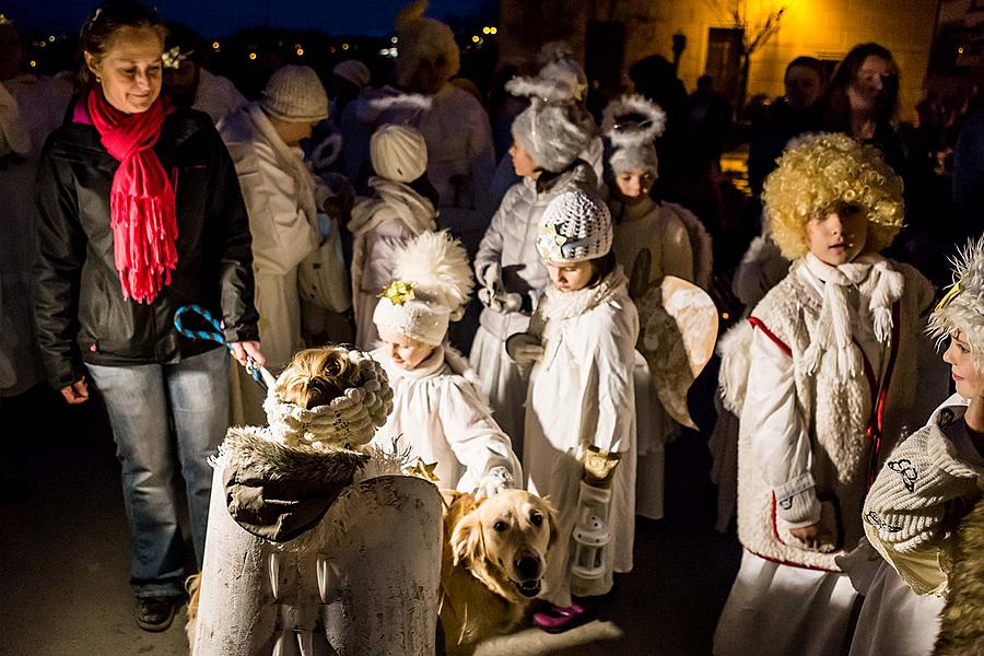 Engelsumzug Durch die Stadt Český Krumlov 7.12.2018