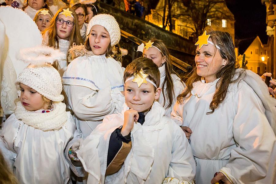 Engelsumzug Durch die Stadt Český Krumlov 7.12.2018