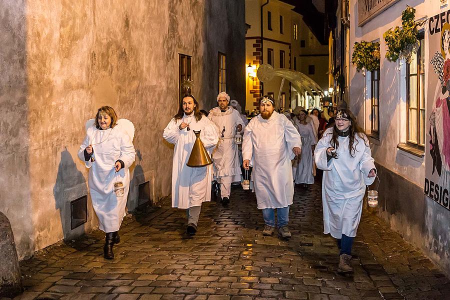 Andělský průvod městem Český Krumlov 7.12.2018