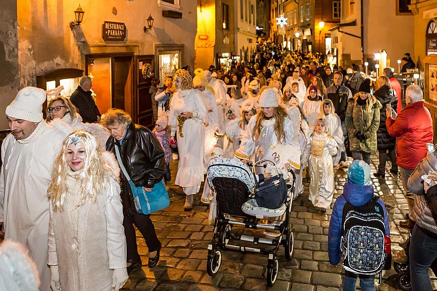 Andělský průvod městem Český Krumlov 7.12.2018