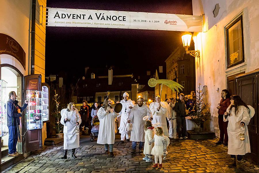 Andělský průvod městem Český Krumlov 7.12.2018