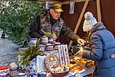 Mini-Weihnachtsmarkt im altböhmischen Stil auf dem Hauptplatz, Český Krumlov, Dezember 2018, Foto: Lubor Mrázek