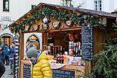 Mini-Weihnachtsmarkt im altböhmischen Stil auf dem Hauptplatz, Český Krumlov, Dezember 2018, Foto: Lubor Mrázek