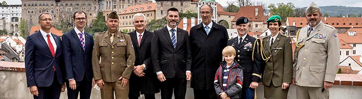 SlavnostnÃ­ akt u pÅÃ­leÅ¾itosti 74. vÃ½roÄÃ­ konce 2. svÄtovÃ© vÃ¡lky, ÄeskÃ½ Krumlov 4.5.2019