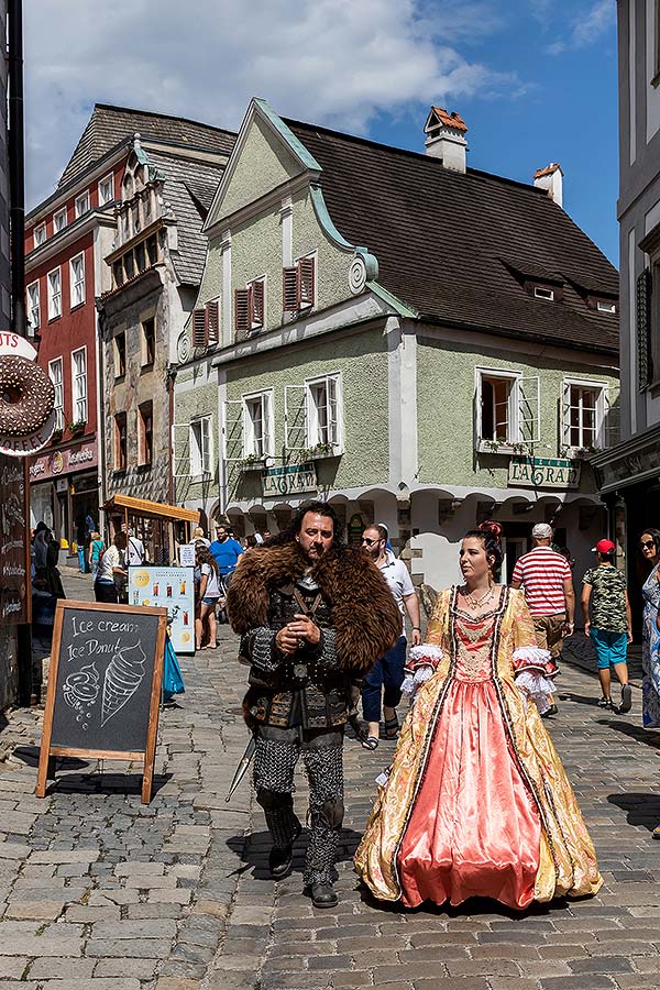 Fest der fünfblättrigen Rose ®, Český Krumlov, Freitag 21. 6. 2019