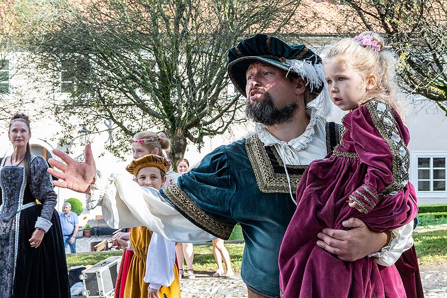 Five-Petalled Rose Celebrations ®, Český Krumlov, Friday 21. 6. 2019