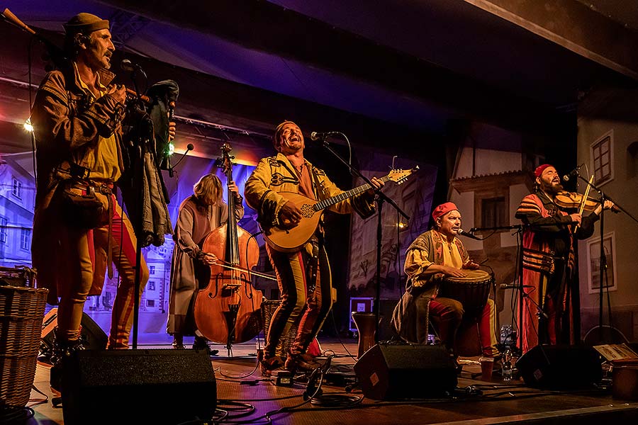 Fest der fünfblättrigen Rose ®, Český Krumlov, Freitag 21. 6. 2019