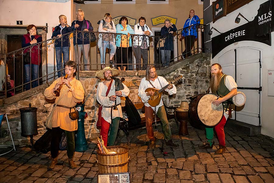 Fest der fünfblättrigen Rose ®, Český Krumlov, Freitag 21. 6. 2019