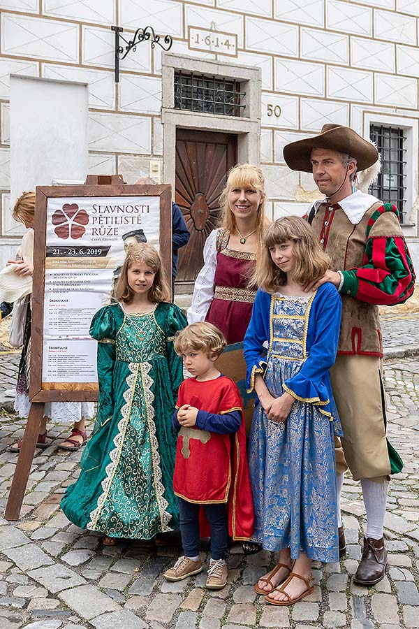 Fest der fünfblättrigen Rose ®, Český Krumlov, Samstag 22. 6. 2019