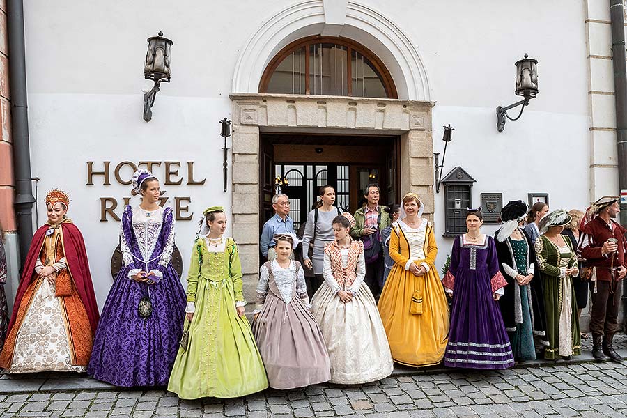 Fest der fünfblättrigen Rose ®, Český Krumlov, Sonntag 23. 6. 2019