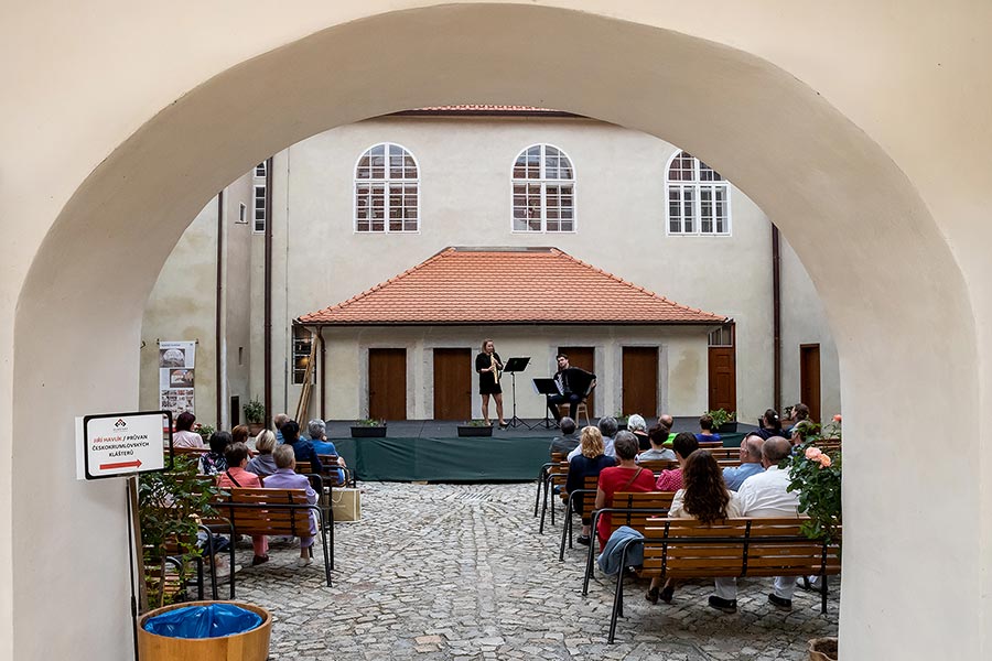 Štěpánka Šediváková (saxophone), Filip Kratochvíl (accordion), 7.7.2019, Chamber Music Festival Český Krumlov - 33rd Anniversary