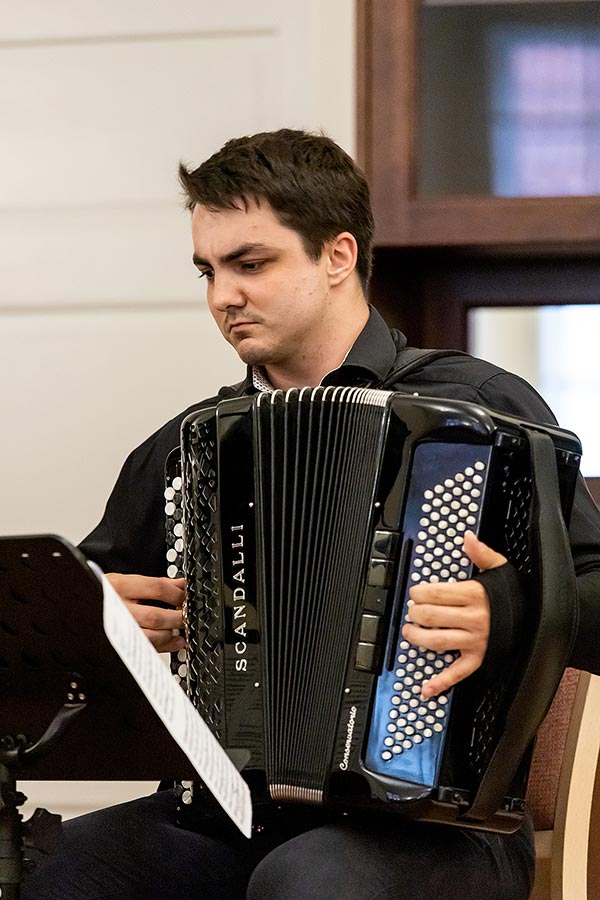 Štěpánka Šediváková (saxophone), Filip Kratochvíl (accordion), 7.7.2019, Chamber Music Festival Český Krumlov - 33rd Anniversary