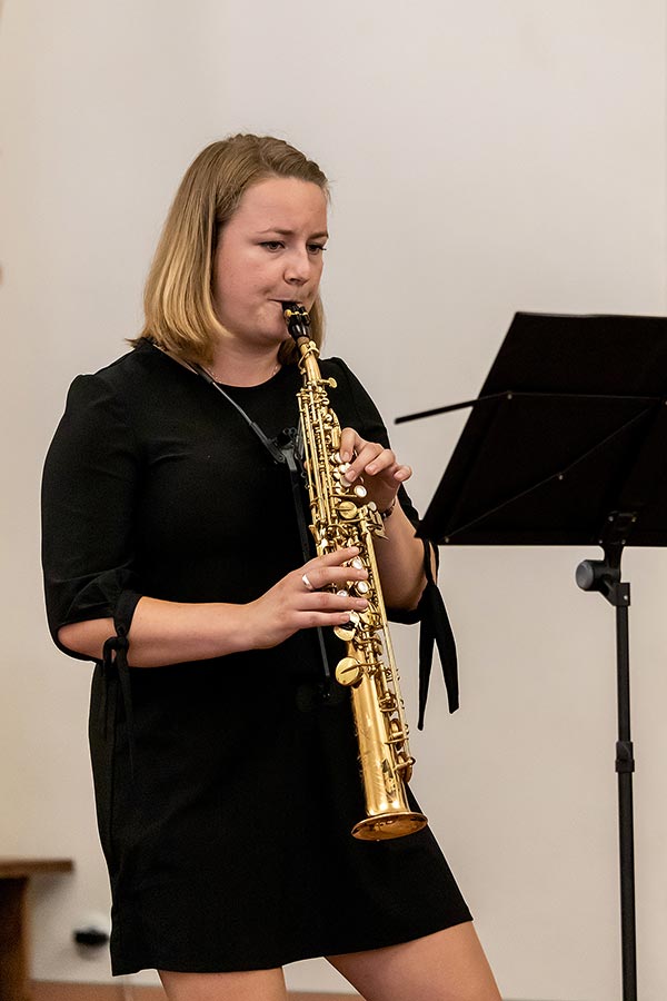 Štěpánka Šediváková (Saxophon), Filip Kratochvíl (Akkordeon), 7.7.2019, Kammermusikfestival Český Krumlov - 33. Jahrgang