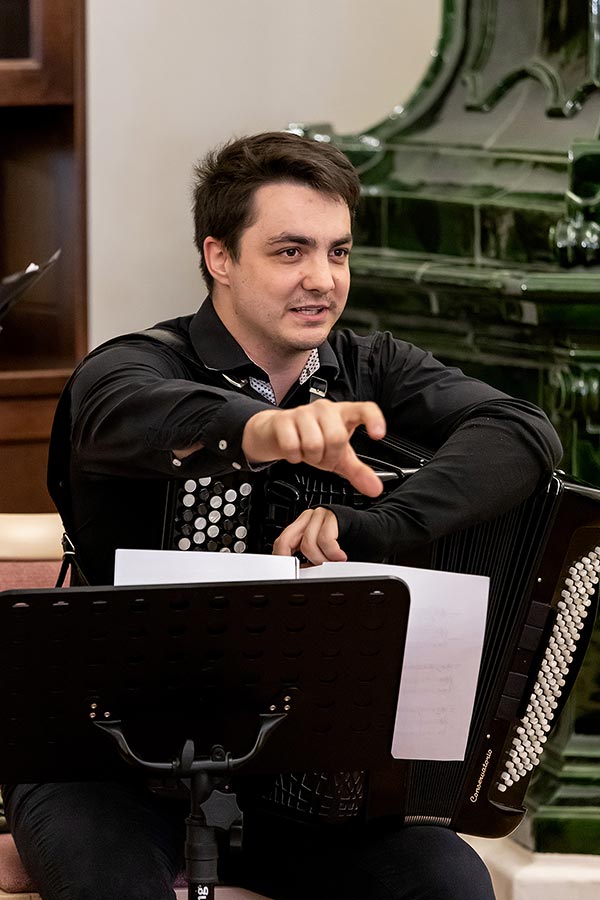 Štěpánka Šediváková (saxophone), Filip Kratochvíl (accordion), 7.7.2019, Chamber Music Festival Český Krumlov - 33rd Anniversary