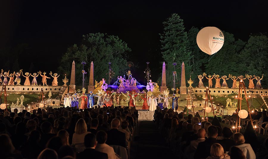 Venuše a živly: Hudba a tanec doby Krále Slunce (zahajovací galavečer s barokní iluminací), 19.7.2019, Mezinárodní hudební festival Český Krumlov