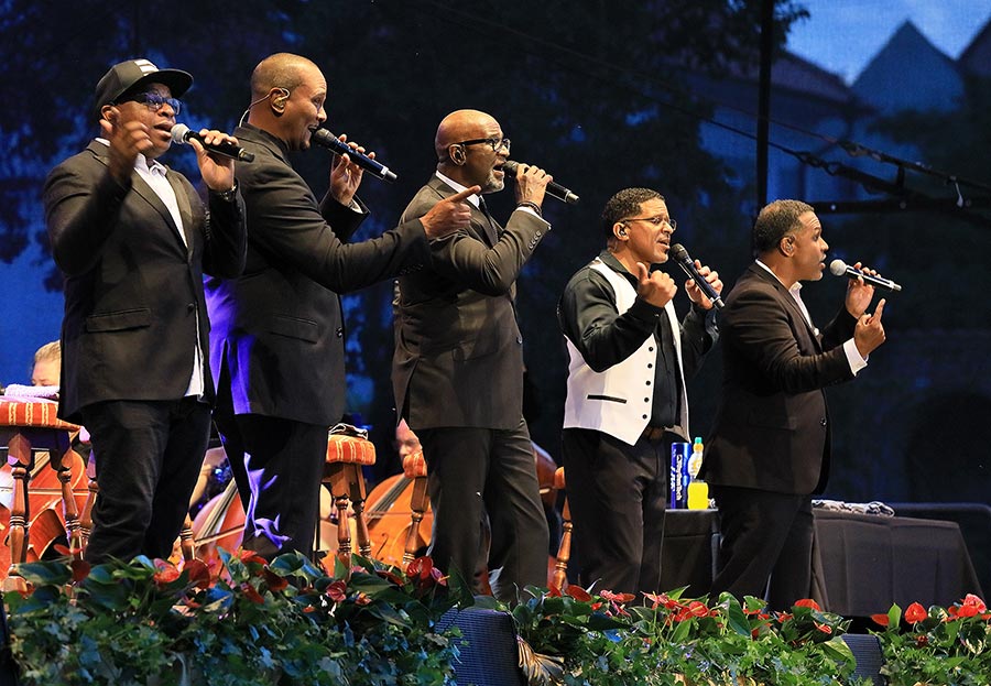 TAKE 6 & Severočeská filharmonie Teplice – 10násobní držitelé ceny Grammy se symfoniky, 20.7.2019, Mezinárodní hudební festival Český Krumlov