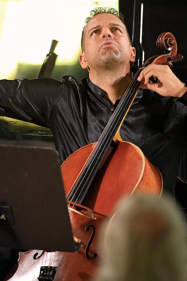 Piano trio Bacarisse (Spain), From Romanticism to the 20th century and back to Classicism, 24.7.2019, Internationales Musikfestival Český Krumlov