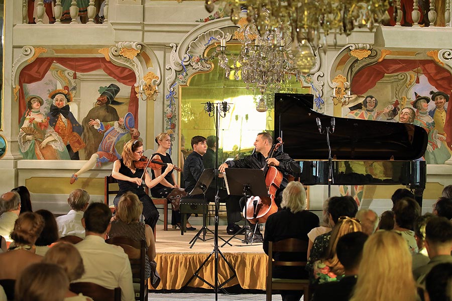 Piano trio Bacarisse (Spain), From Romanticism to the 20th century and back to Classicism, 24.7.2019, Internationales Musikfestival Český Krumlov