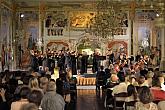 Vahid Khadem-Missagh (dirigent, housle), Allegro Vivo Chamber Orchestra, 1.8.2019, Mezinárodní hudební festival Český Krumlov, foto: Libor Sváček