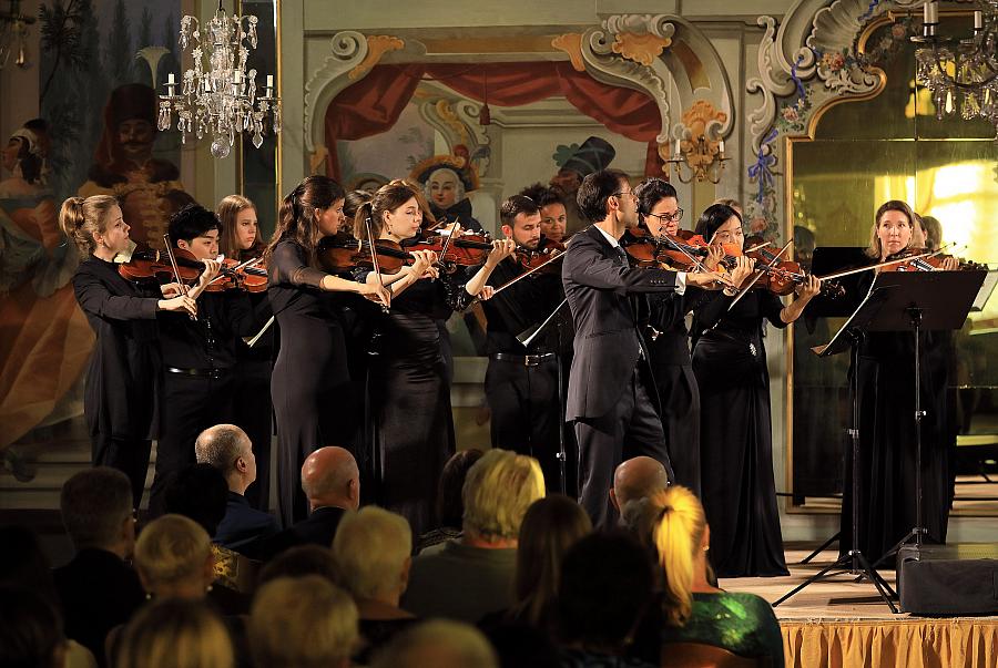 Vahid Khadem-Missagh (dirigent, housle), Allegro Vivo Chamber Orchestra, 1.8.2019, Mezinárodní hudební festival Český Krumlov