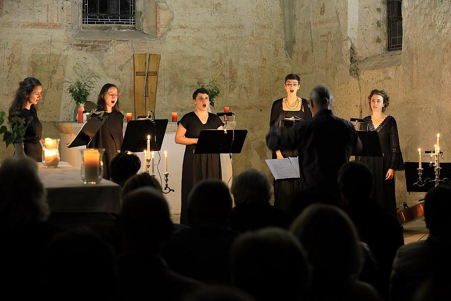 Schola Benedicta – Schola Benedicta – an evening of sacred music with recitation, 4.8.2019, International Music Festival Český Krumlov