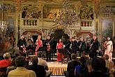 Radek Baborák (lesní roh), Miriam Rodriguez Brüllová (kytara), Baborák Ensemble, 8.8.2019, Mezinárodní hudební festival Český Krumlov, foto: Libor Sváček