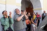Slavnostní zpívaná mše u příležitosti svátku Povýšení sv. Kříže a svěcení zvonu v kapli na Křížové hoře 14.9.2019, foto: Lubor Mrázek