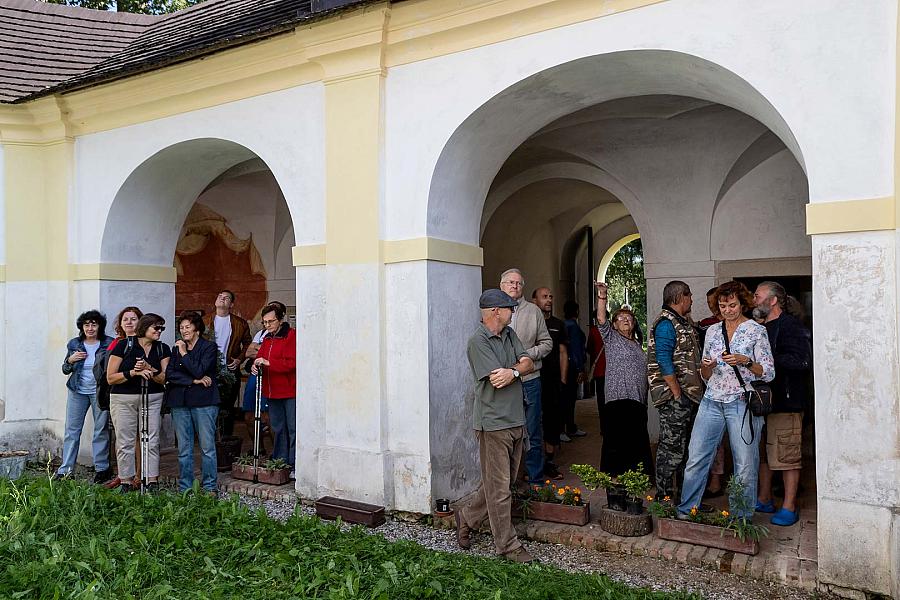 Slavnostní zpívaná mše u příležitosti svátku Povýšení sv. Kříže a svěcení zvonu v kapli na Křížové hoře 14.9.2019