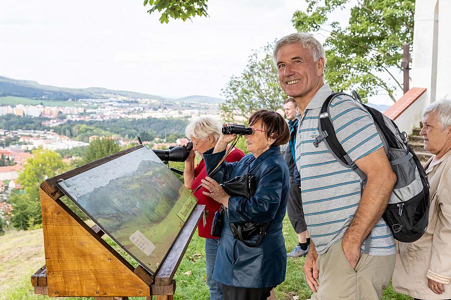 Slavnostní zpívaná mše u příležitosti svátku Povýšení sv. Kříže a svěcení zvonu v kapli na Křížové hoře 14.9.2019