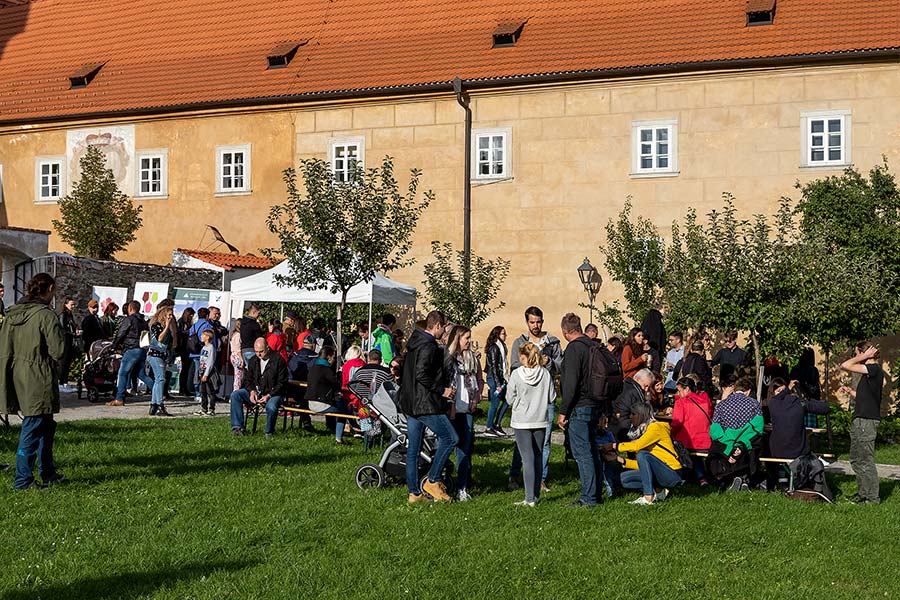 Saint Wenceslas Celebrations and International Folk Music Festival 2019 in Český Krumlov, Saturday 28th September 2019