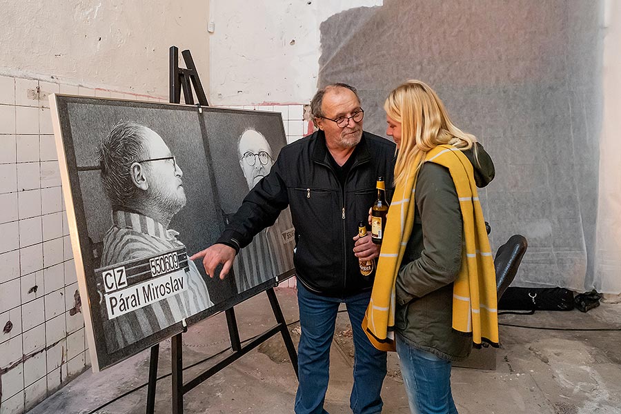 Český Krumlov - město výtvarného umění, vernisáž výstavy místních výtvarníků, Kulturní centrum Prádelna 15.11.2019