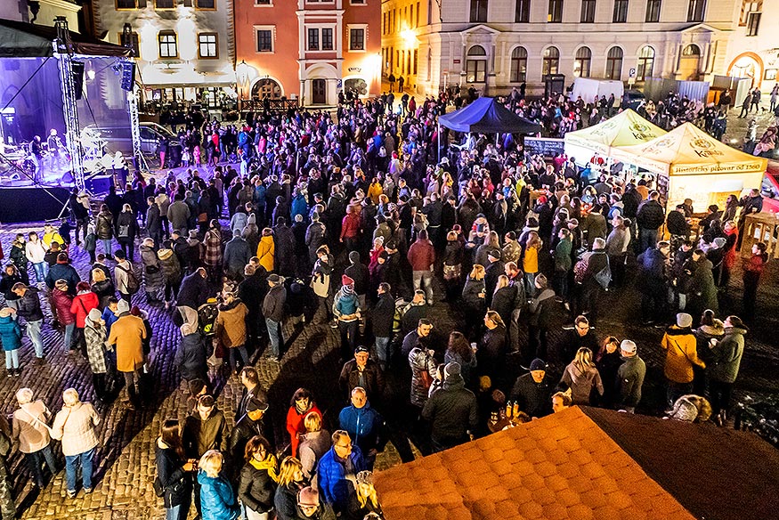 30 let po sametu - setkání lidí dobré vůle k připomenutí 30. výročí Sametové revoluce v Českém Krumlově, 17.11.2019