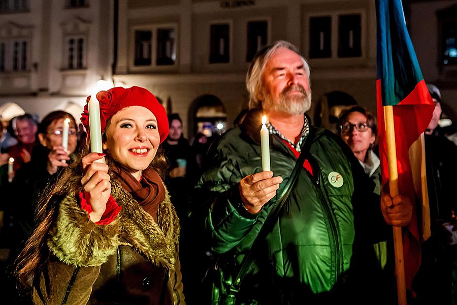 30 let po sametu - setkání lidí dobré vůle k připomenutí 30. výročí Sametové revoluce v Českém Krumlově, 17.11.2019