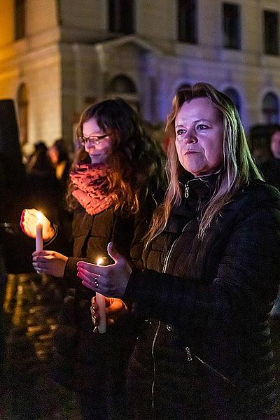 30 let po sametu - setkání lidí dobré vůle k připomenutí 30. výročí Sametové revoluce v Českém Krumlově, 17.11.2019