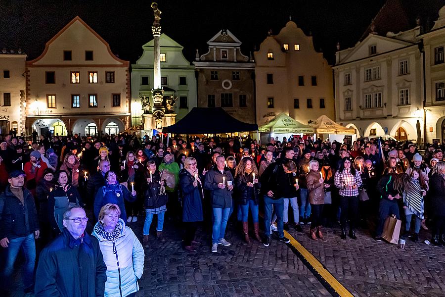 30 let po sametu - setkání lidí dobré vůle k připomenutí 30. výročí Sametové revoluce v Českém Krumlově, 17.11.2019