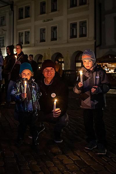 30 let po sametu - setkání lidí dobré vůle k připomenutí 30. výročí Sametové revoluce v Českém Krumlově, 17.11.2019