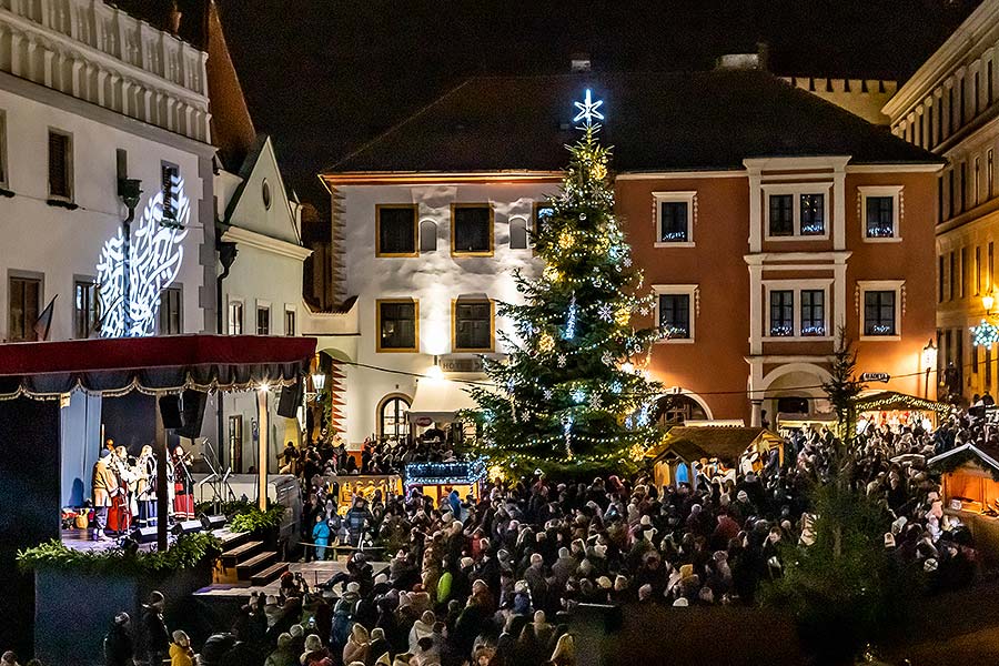 1. adventní neděle - otevření Adventu spojené s rozsvícením vánočního stromu, Český Krumlov 1.12.2019