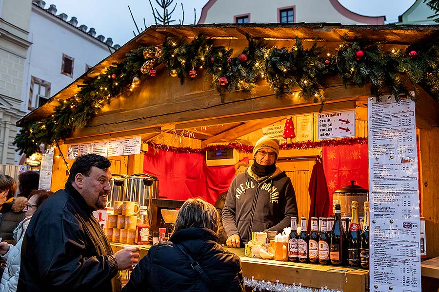 1. adventní neděle - otevření Adventu spojené s rozsvícením vánočního stromu, Český Krumlov 1.12.2019