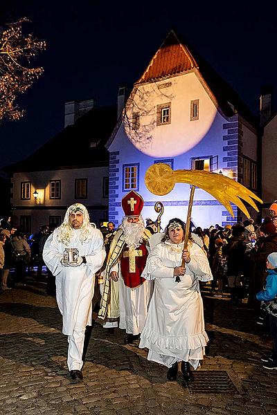 Angelic Procession and st. Nicholas Present Distribution in Český Krumlov 5.12.2019