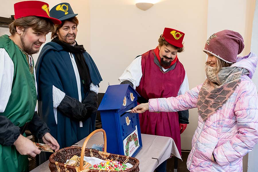 Jesuleins Postamt Zum Goldenen Engel und Ankunft der Weißen Frau in Český Krumlov 8.12.2019