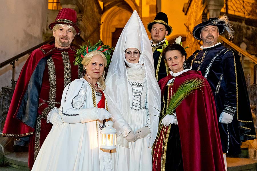 Baby Jesus Postal Office at U Zlatého Anděla and arrival of the White Lady in Český Krumlov 8.12.2019